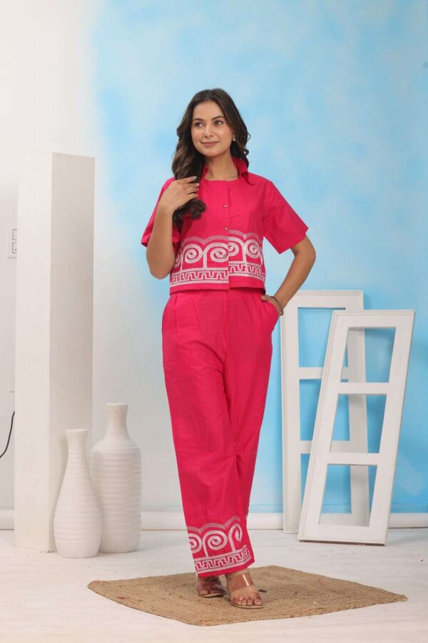 Nature-Inspired Beauty ? Floral Embroidered Cotton Dress (XXL) - Image 3